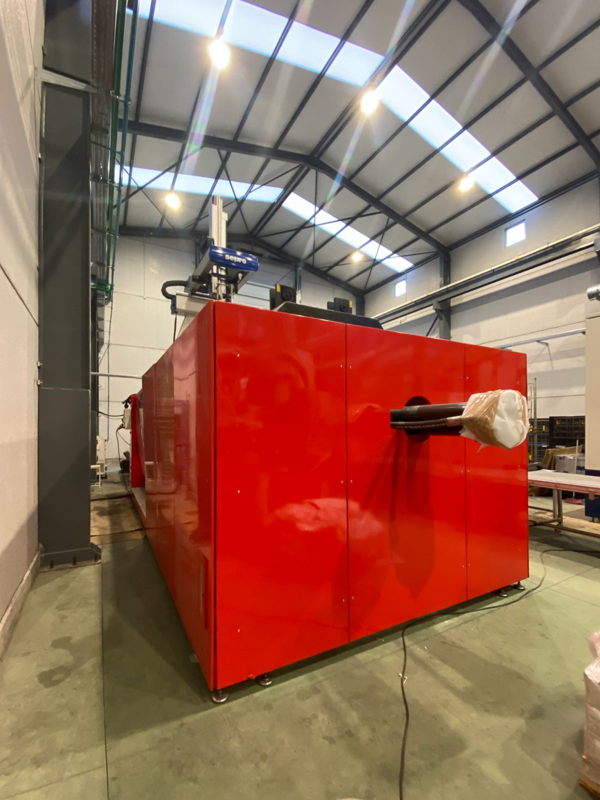 NEGRI BOSSI V1600 1600t injection molding machine (2008) id11031