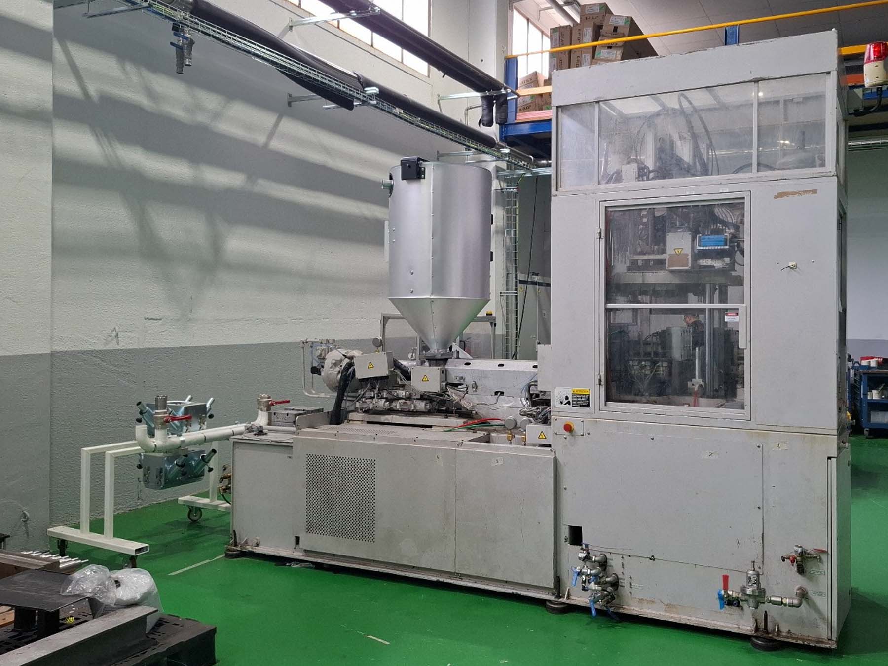 NISSEI ASB ASB-50 MB PET Injection stretch blow molding machine (2003) id11325