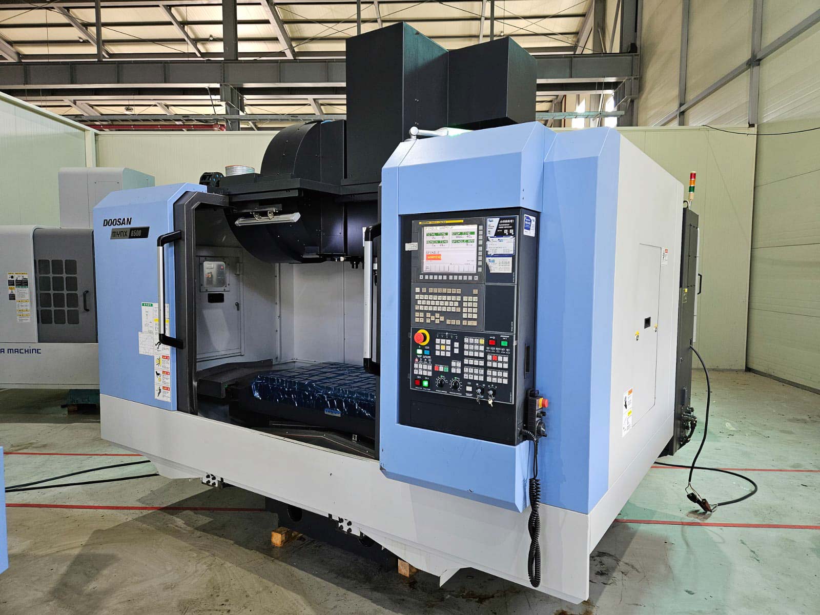مركز بالقطع العمودي DOOSAN MYNX 6500 (2017) id11219
